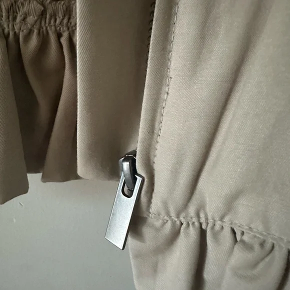 Beige Ruffle Jacket - Picture 4 of 5